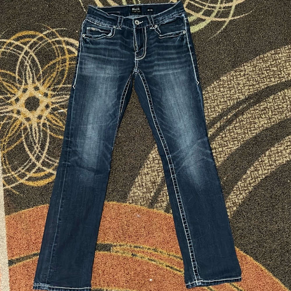 I’m selling buckle black jeans 30 x 32 don’t fit no more